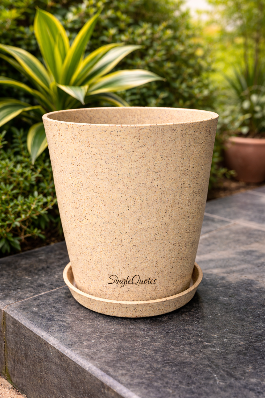 ROYARA Tower 14 inch Planter with Tray - Sand Stone